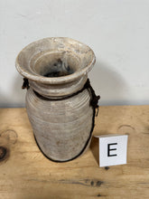 Load image into Gallery viewer, Pot w/Handle