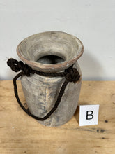 Load image into Gallery viewer, Pot w/Handle