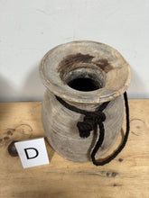 Load image into Gallery viewer, Pot w/Handle