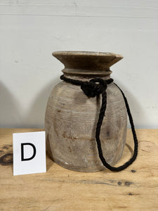 Pot w/Handle