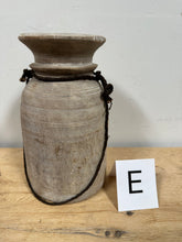 Load image into Gallery viewer, Pot w/Handle