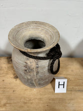 Load image into Gallery viewer, Pot w/Handle