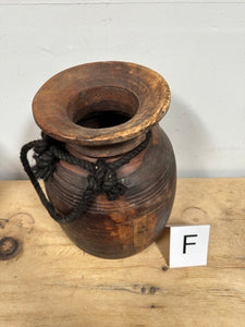 Pot w/Handle